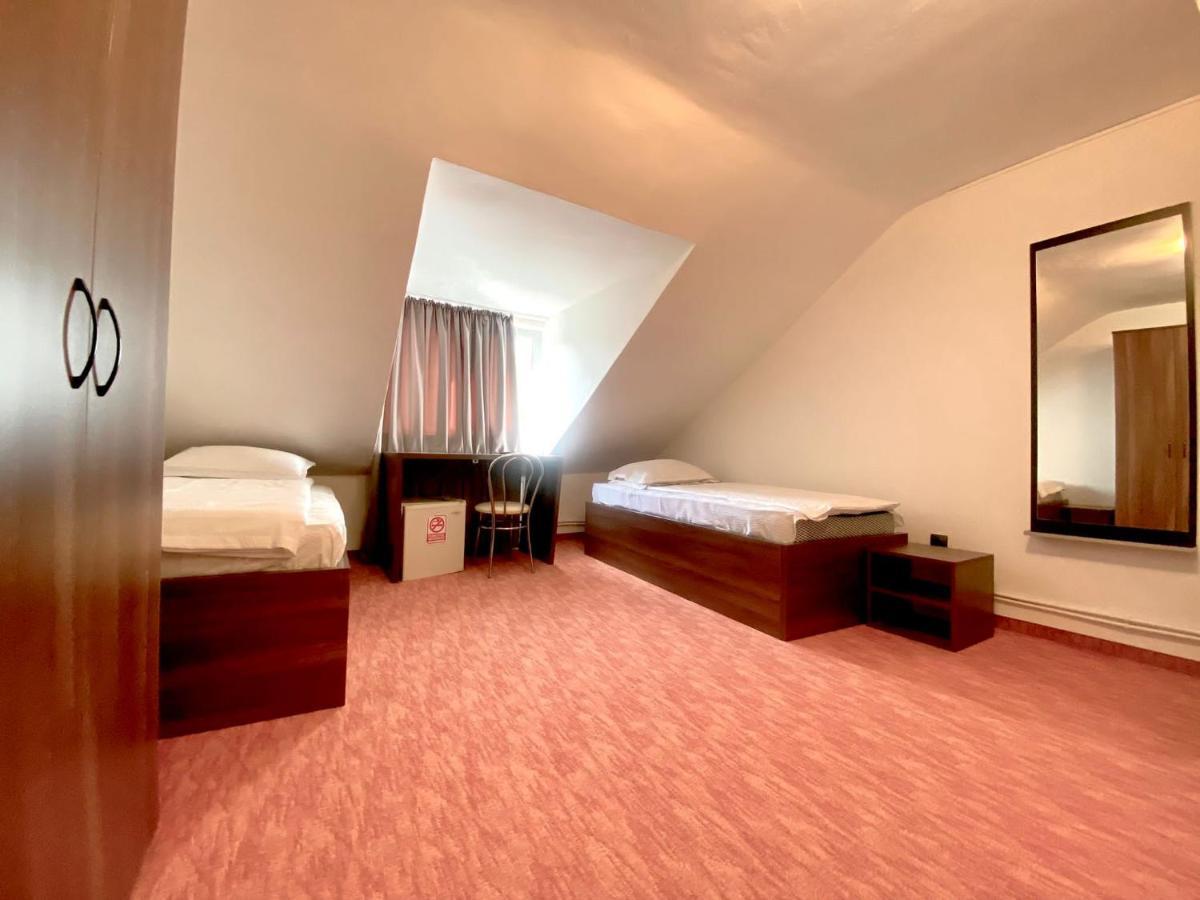 Navigator Cluj Hotel Exterior photo